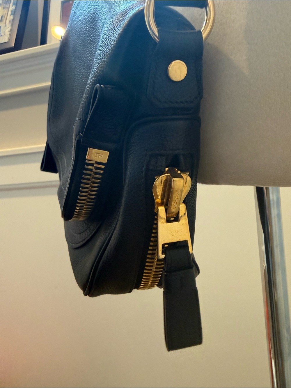 TOM FORD Grained Med Jennifer Crossbody Black Bag- amazing cond -100% auth - Picture 10 of 10